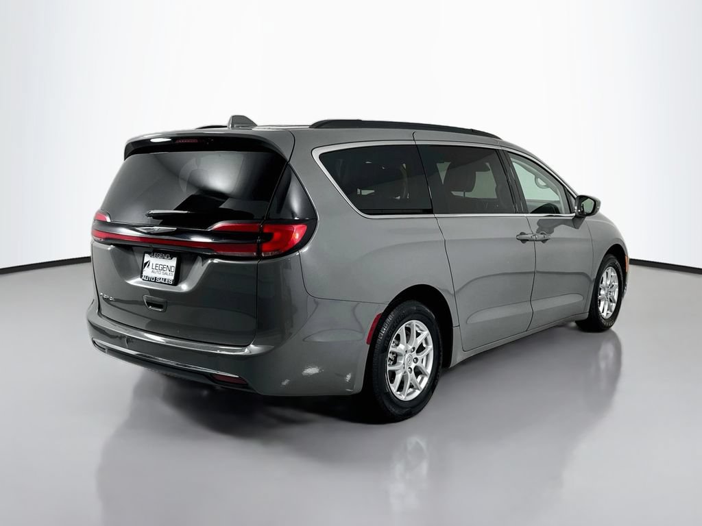 Used 2022 Chrysler Pacifica Touring-L FWD image 5