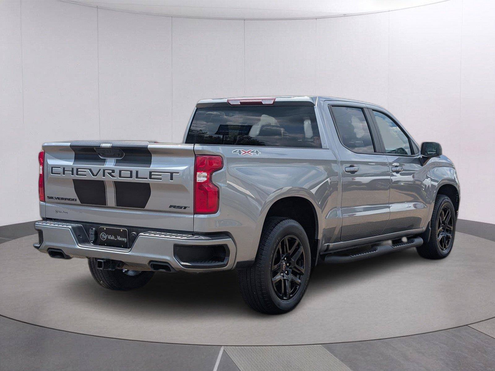 Used 2023 Chevrolet Silverado 1500 RST w/ Rally Edition AWD/4WD image 6