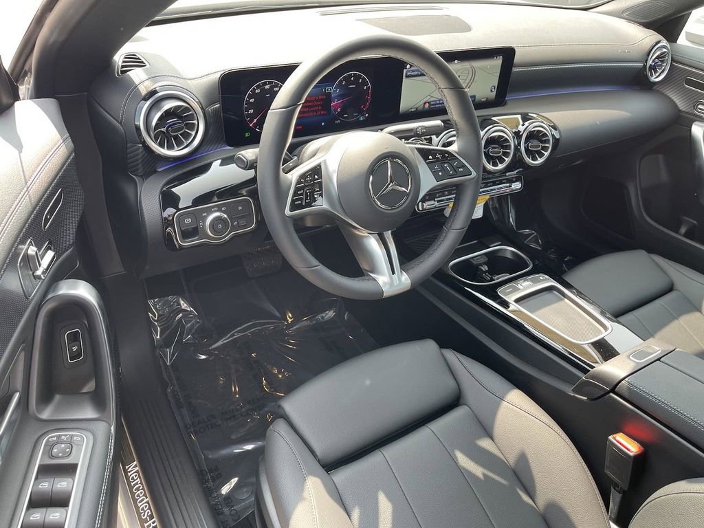 Certified 2025 Mercedes-Benz CLA 250 4MATIC image 11