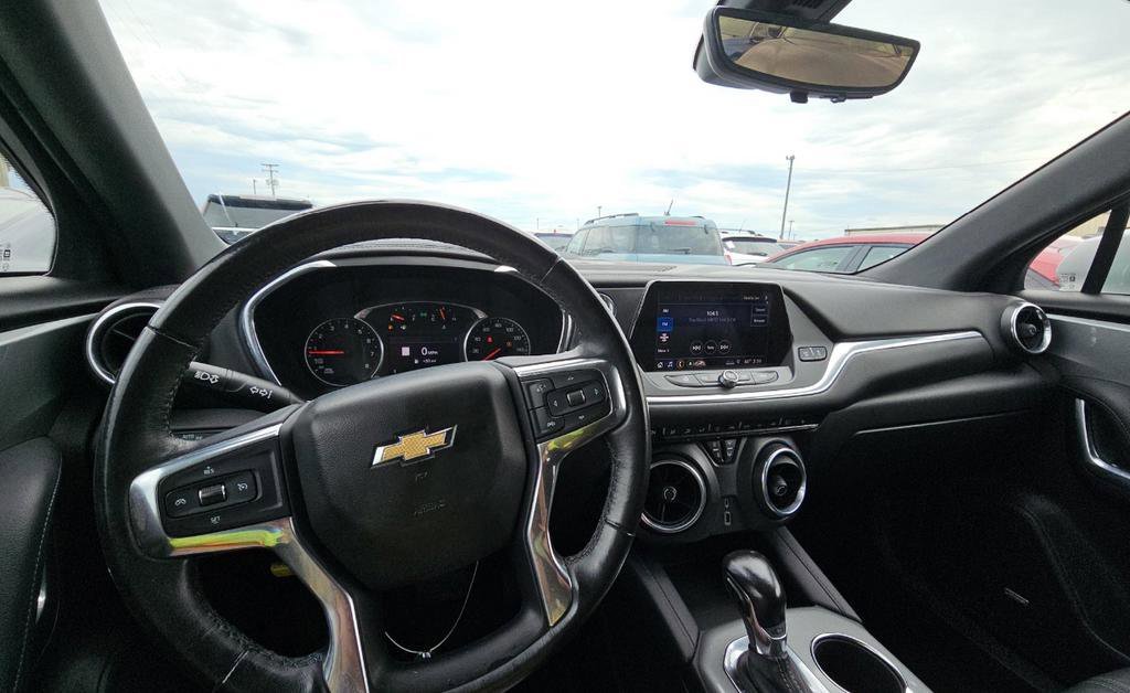 Used 2019 Chevrolet Blazer LT w/ Sun and Wheels Package FWD image 12