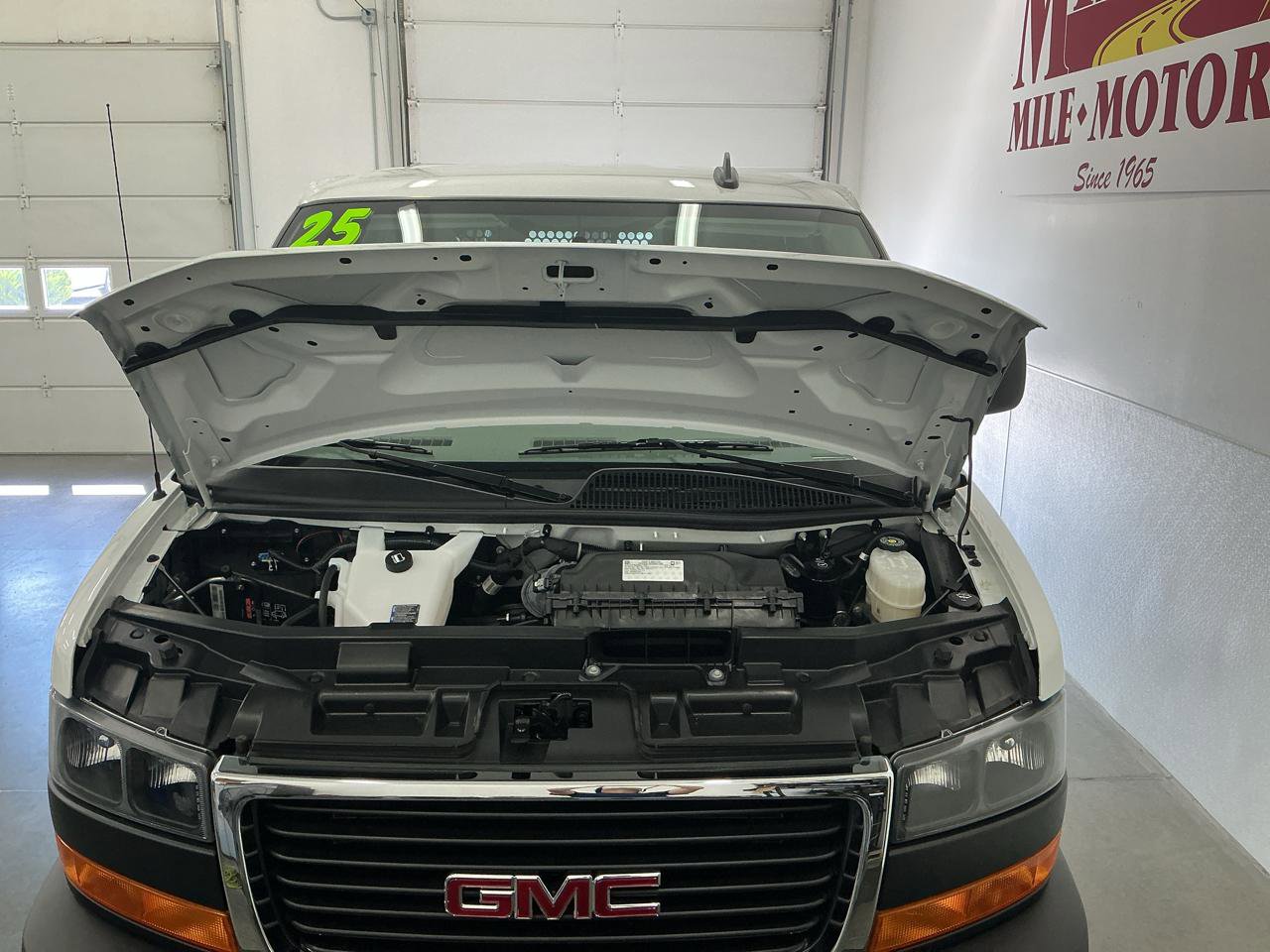 Used 2025 GMC Savana 2500 w/ Driver Convenience Package RWD image 18
