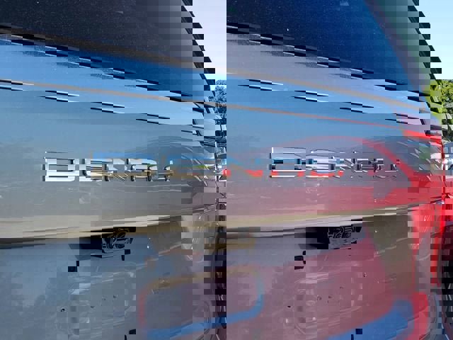 New 2026 GMC Yukon Denali w/ Denali Reserve Package image 9