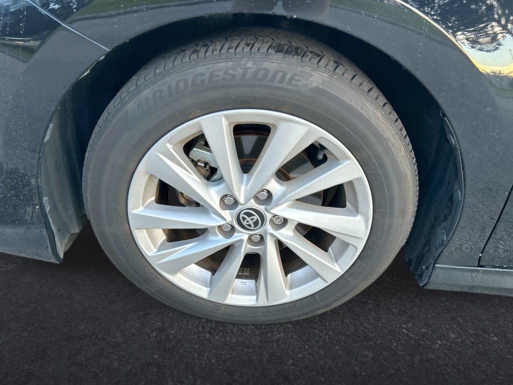 Used 2024 Toyota Camry LE FWD image 10