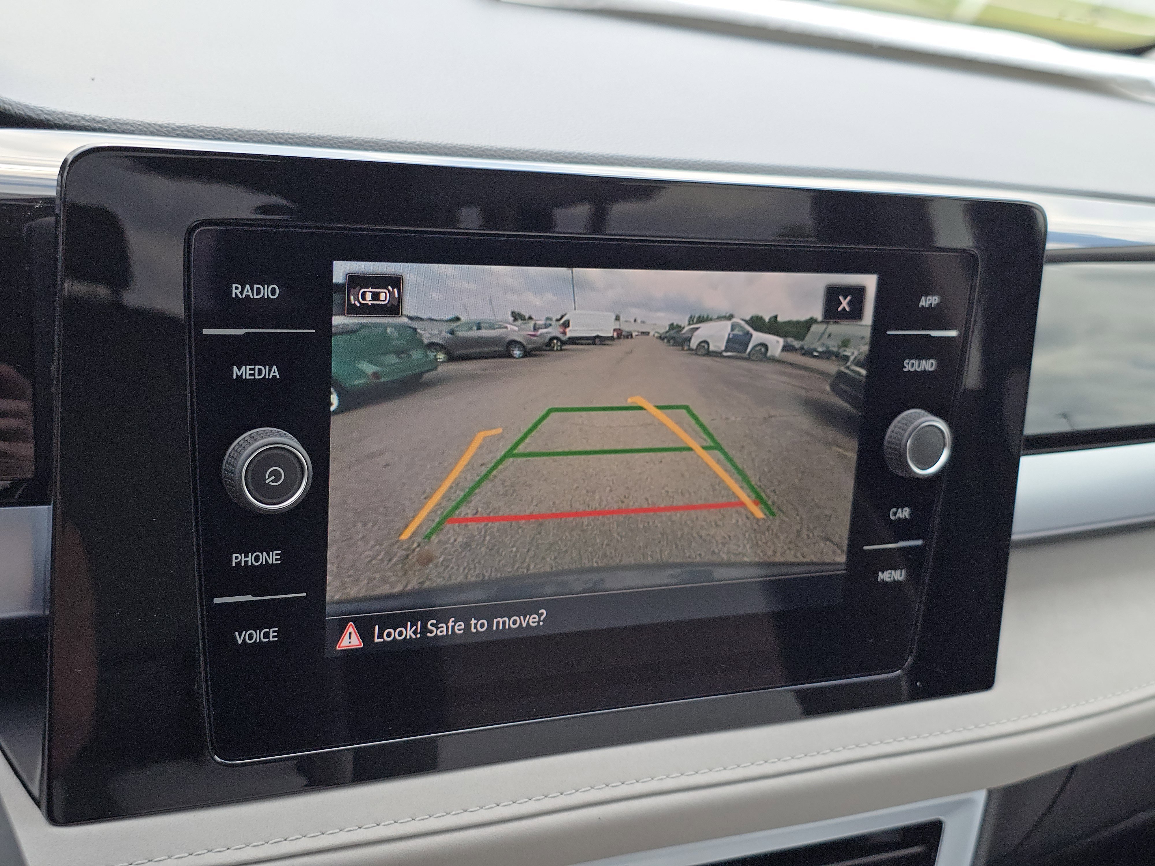 New 2025 Volkswagen Taos SE image 12