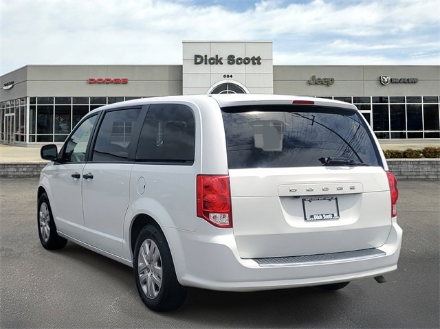 Used 2019 Dodge Grand Caravan SE image 3
