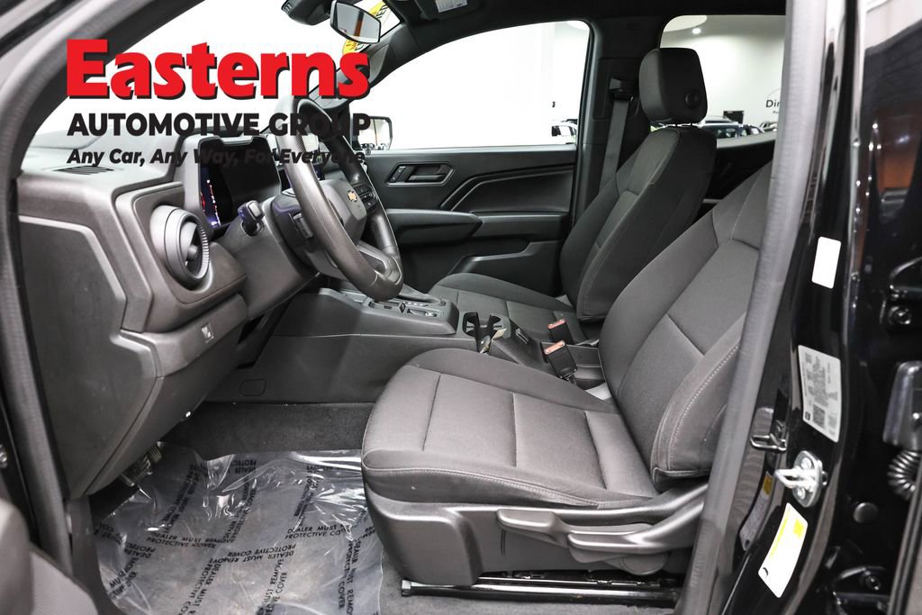 Used 2023 Chevrolet Colorado W/T RWD image 14