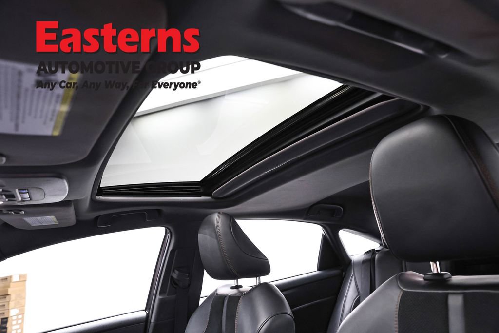 Used 2021 Toyota Avalon XSE image 35