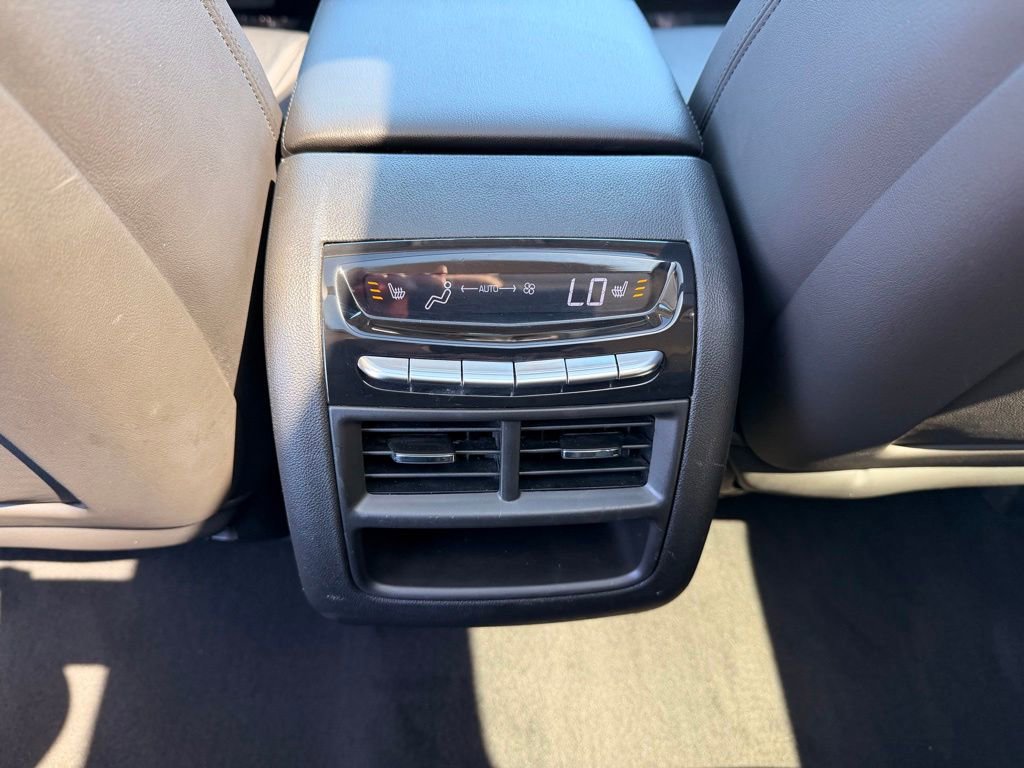 Used 2019 Cadillac XT5 Premium Luxury AWD/4WD image 32