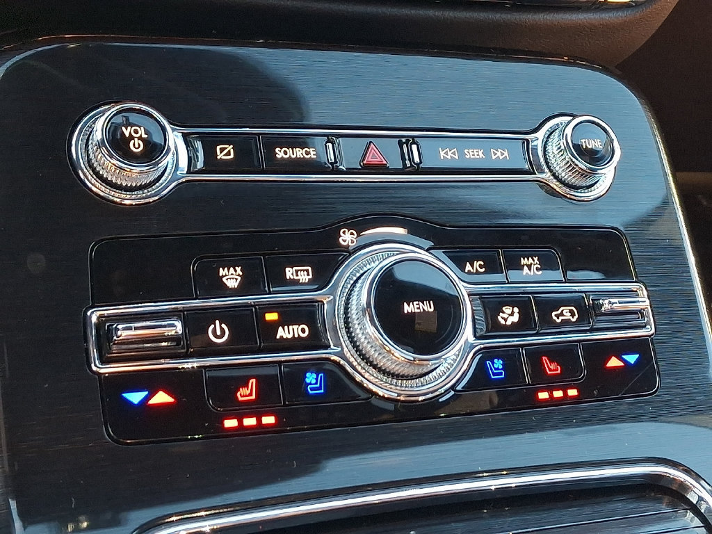 Certified 2023 Lincoln Nautilus Black Label w/ Cargo Utility Package AWD/4WD image 16