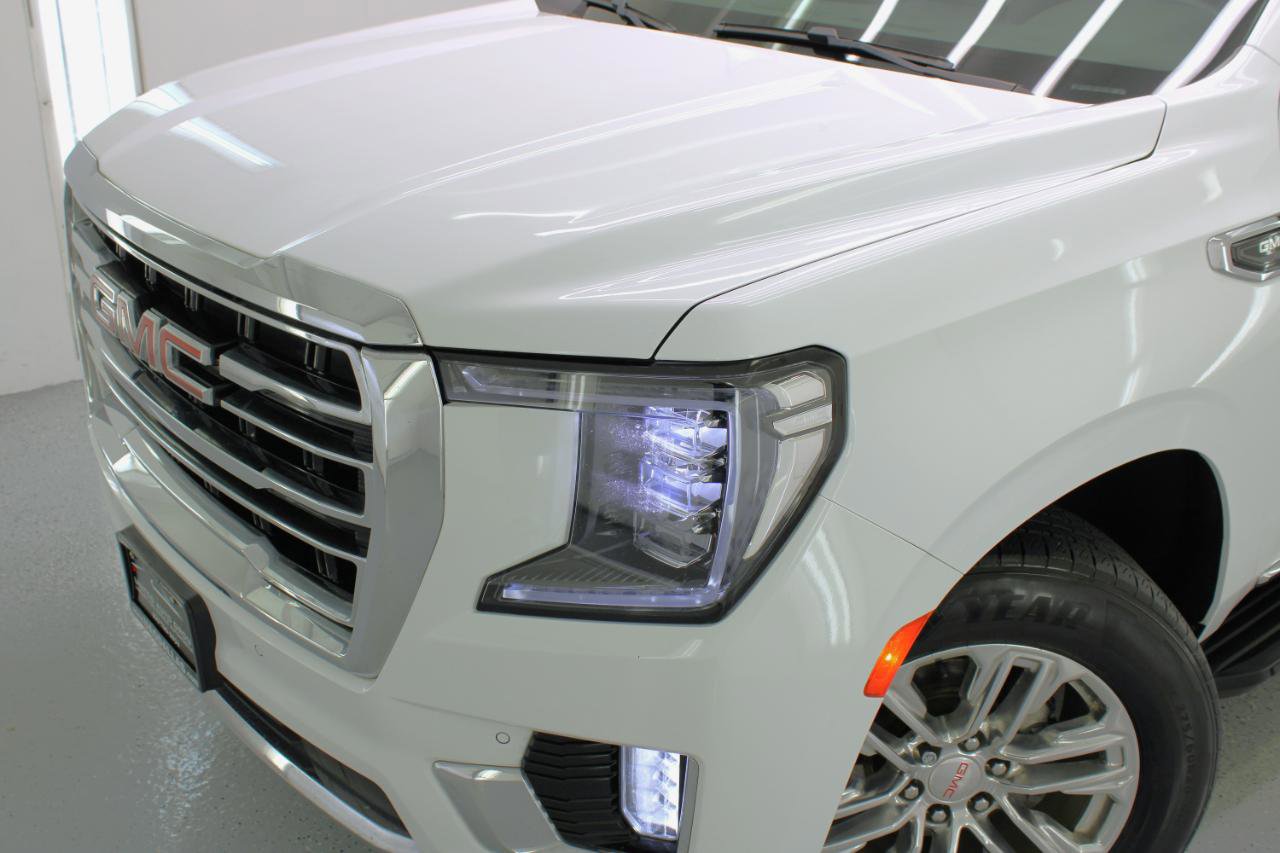 Used 2022 GMC Yukon SLT w/ SLT Premium Package image 16
