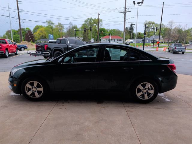 Used 2015 Chevrolet Cruze LT FWD image 3