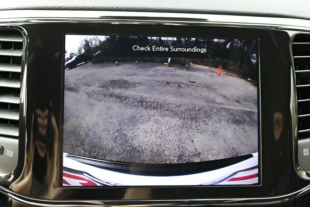 Used 2022 Jeep Grand Cherokee Laredo X RWD image 23