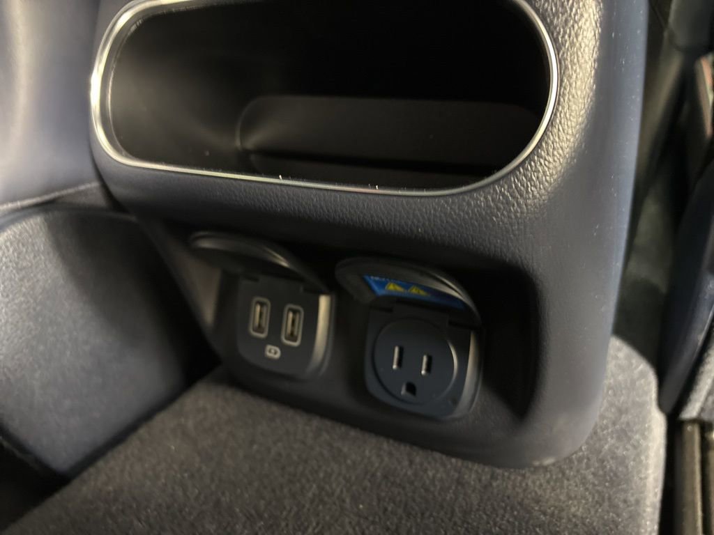 Used 2025 Genesis GV70 3.5T Sport w/ Sport Advanced Package AWD/4WD image 20