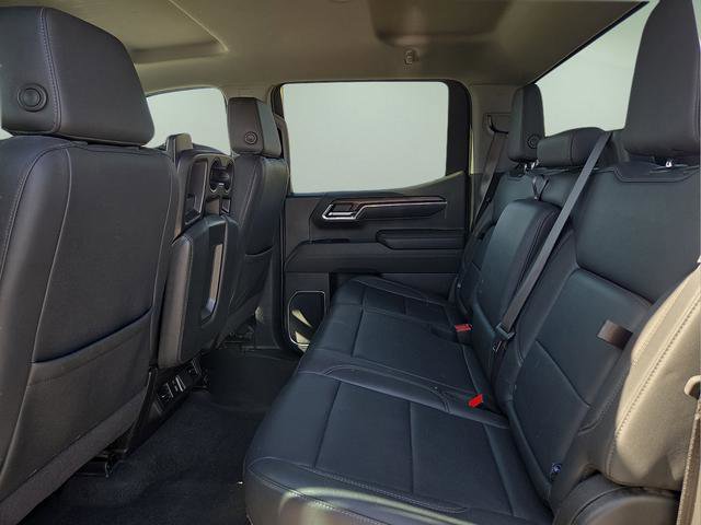 Used 2025 GMC Sierra 1500 SLT AWD/4WD image 15
