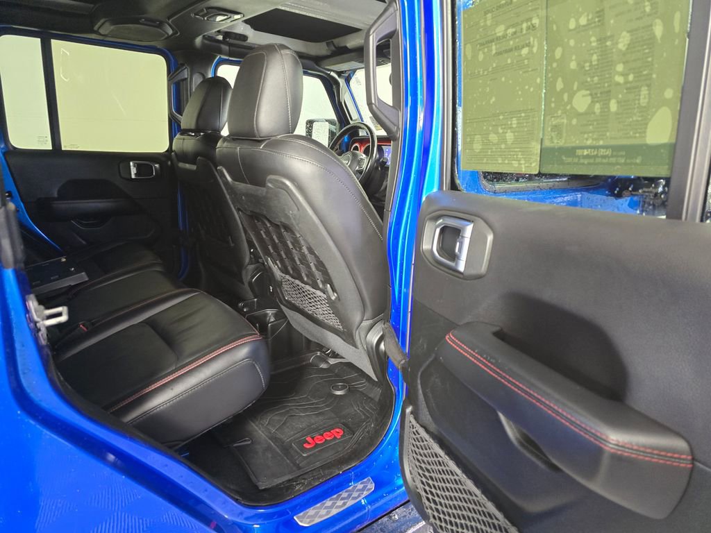 Used 2020 Jeep Gladiator Rubicon w/ Advanced Safety Group AWD/4WD image 14