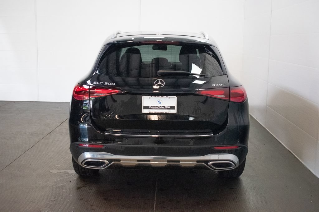 Used 2023 Mercedes-Benz GLC 300 4MATIC image 5