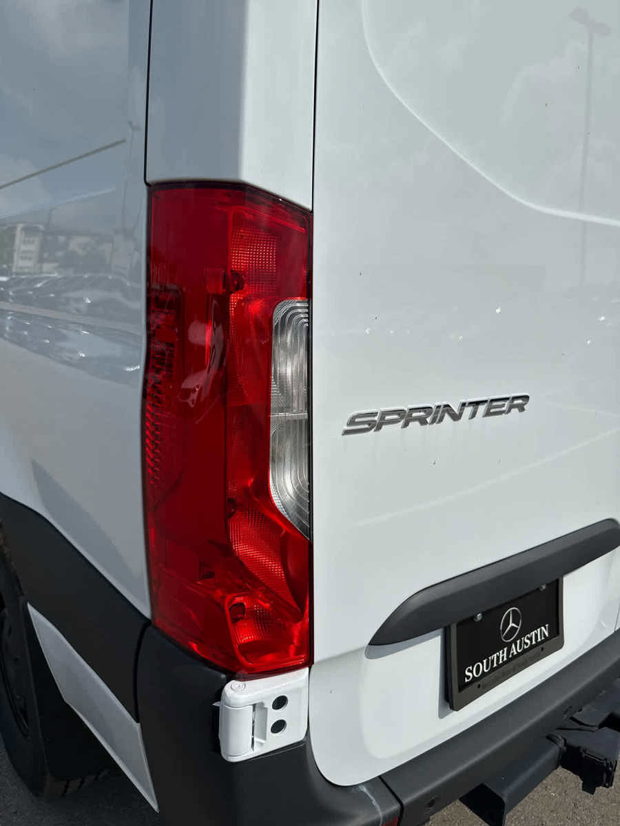 New 2025 Mercedes-Benz Sprinter 2500 image 10