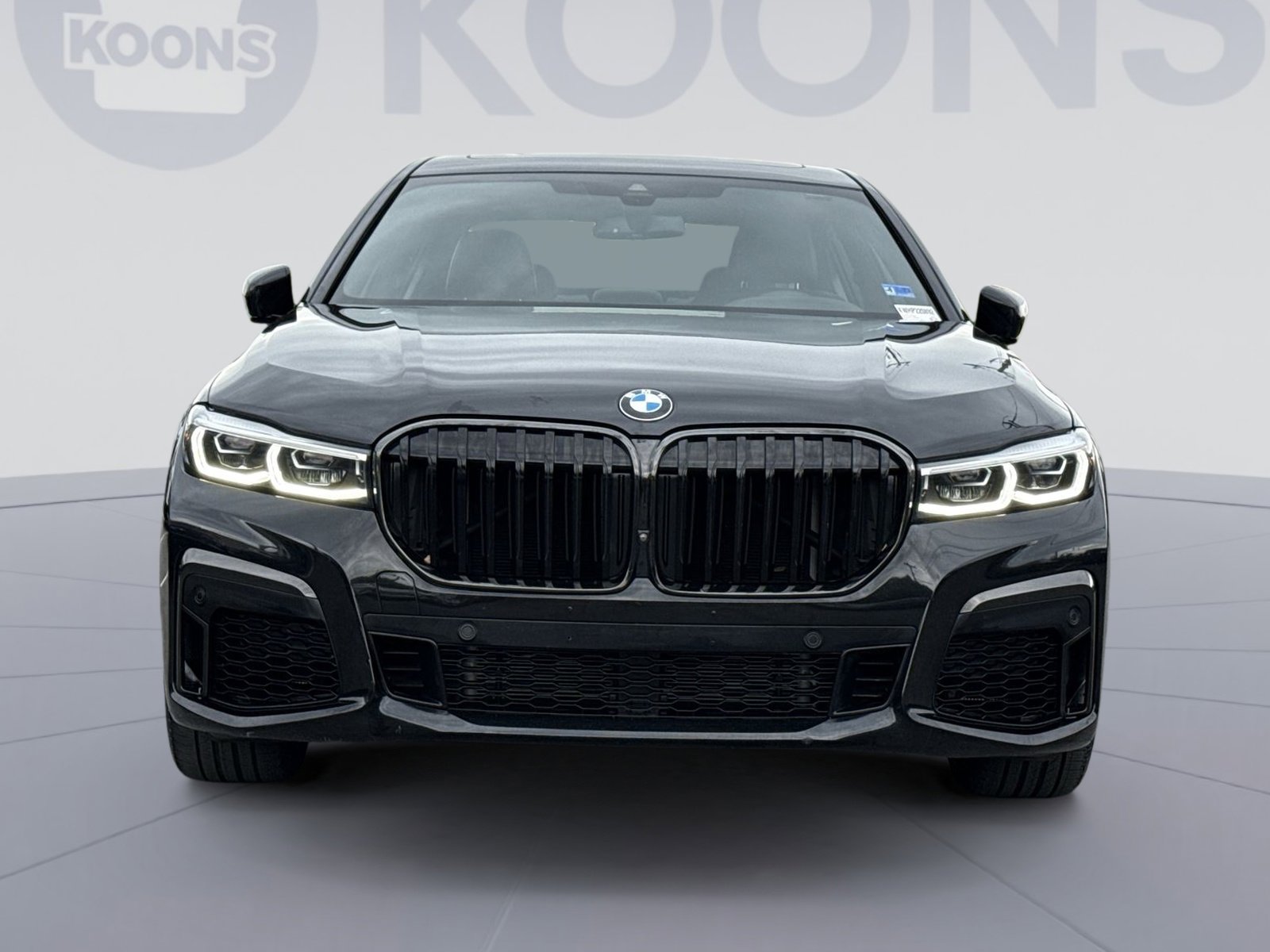 Used 2022 BMW 740i xDrive w/ M Sport Package AWD/4WD image 11