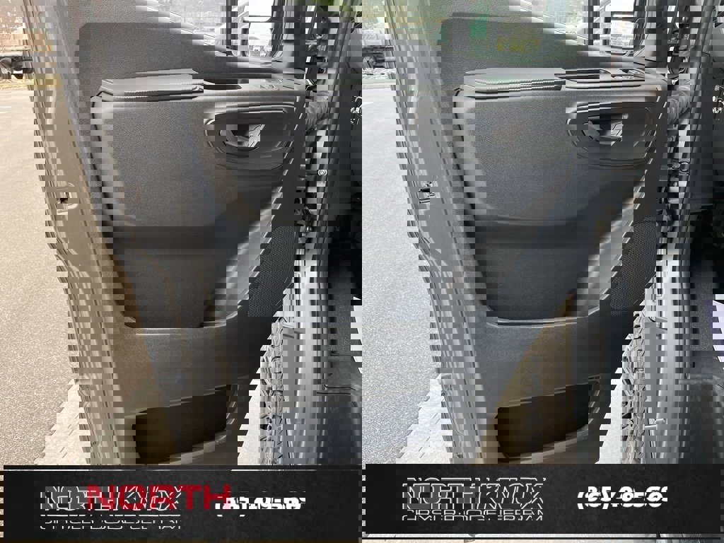 Used 2023 Mercedes-Benz Sprinter 144 Cargo image 8