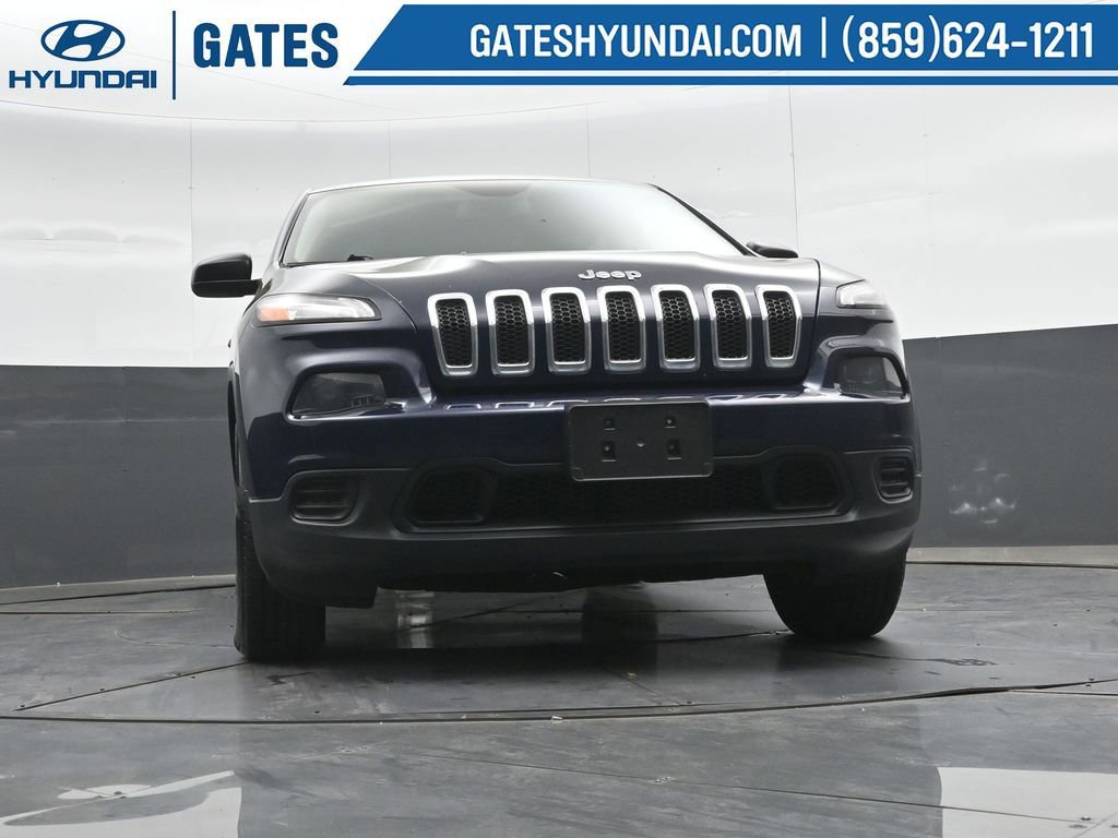 Used 2016 Jeep Cherokee Sport AWD/4WD image 35