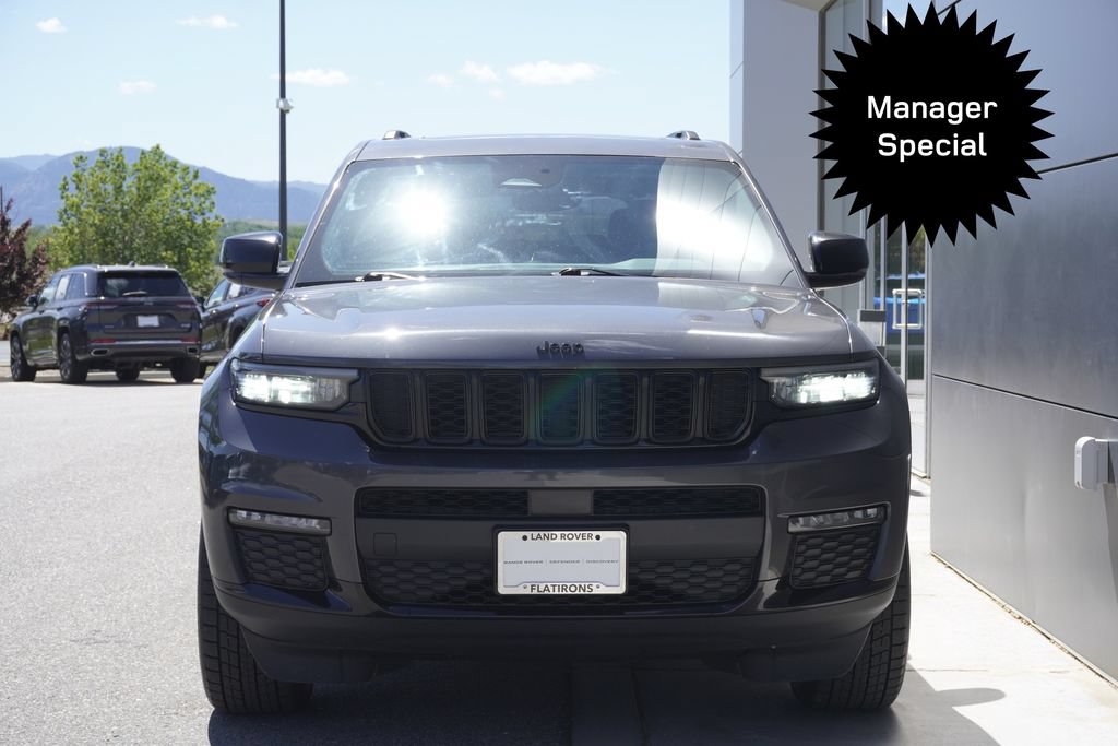 Used 2022 Jeep Grand Cherokee L Limited w/ Black Appearance Package AWD/4WD image 5