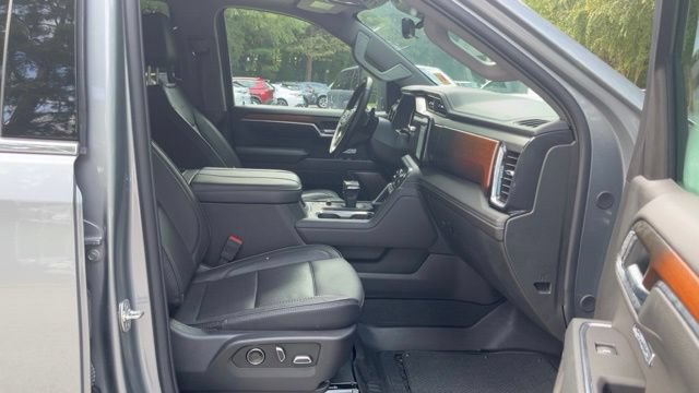 Used 2025 GMC Sierra 1500 Denali w/ Denali Reserve Package AWD/4WD image 11