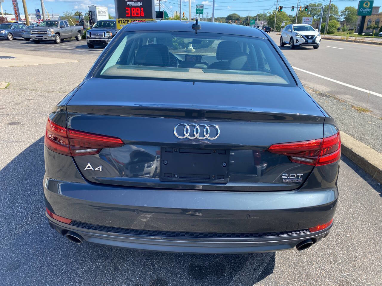 Used 2017 Audi A4 2.0T Premium Plus w/ Premium Plus Package image 4