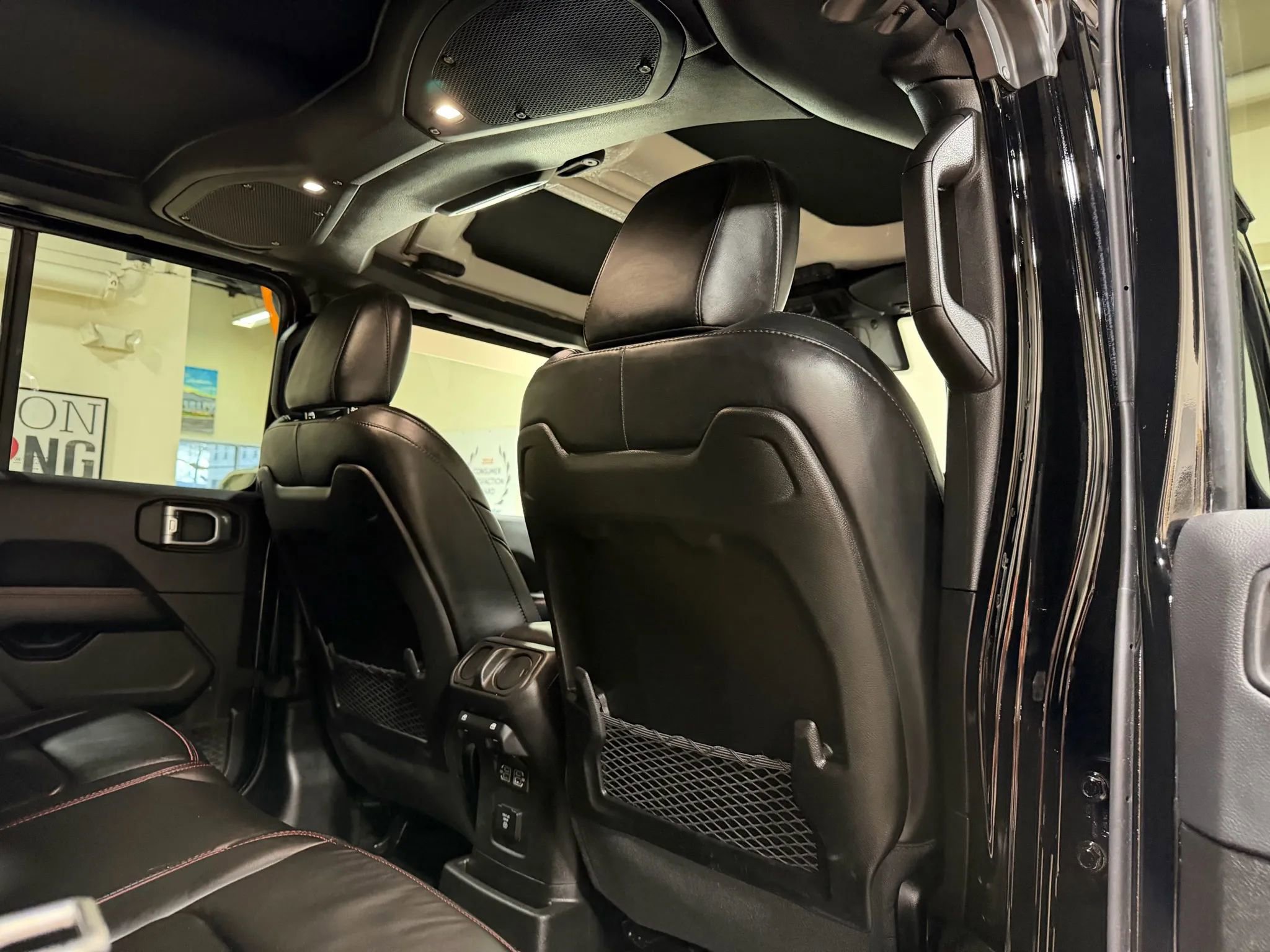 Used 2024 Jeep Wrangler Unlimited Rubicon image 42