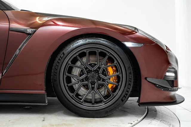 Used 2014 Nissan GT-R Premium AWD/4WD image 17