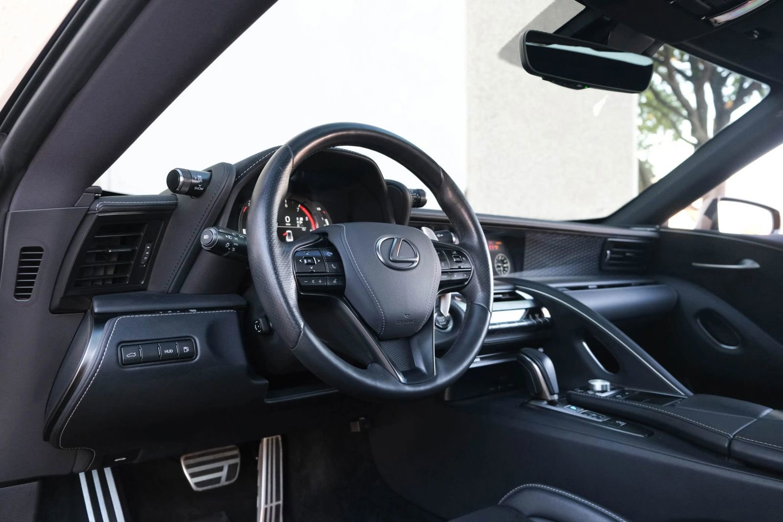 Used 2021 Lexus LC 500 Coupe w/ Carbon Fiber Package image 20