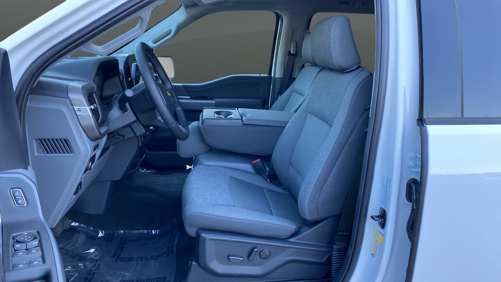New 2026 Ford F150 XLT w/ Equipment Group 302A MID AWD/4WD image 9