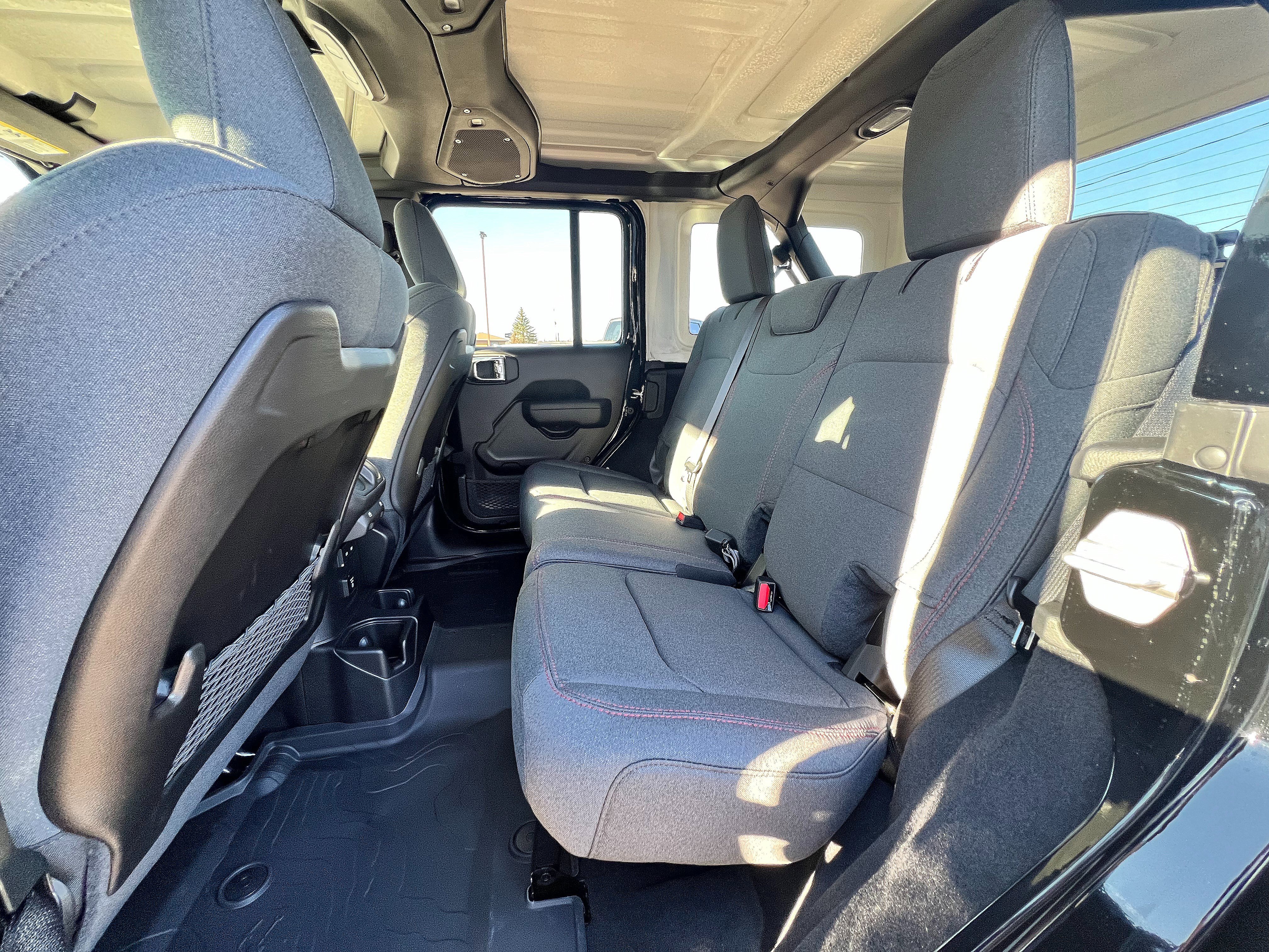 New 2026 Jeep Wrangler Unlimited Rubicon w/ Safety Group image 20