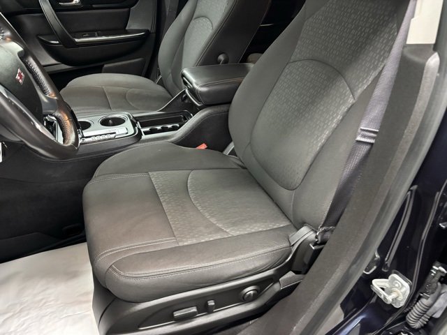 Used 2015 GMC Acadia SLE image 15