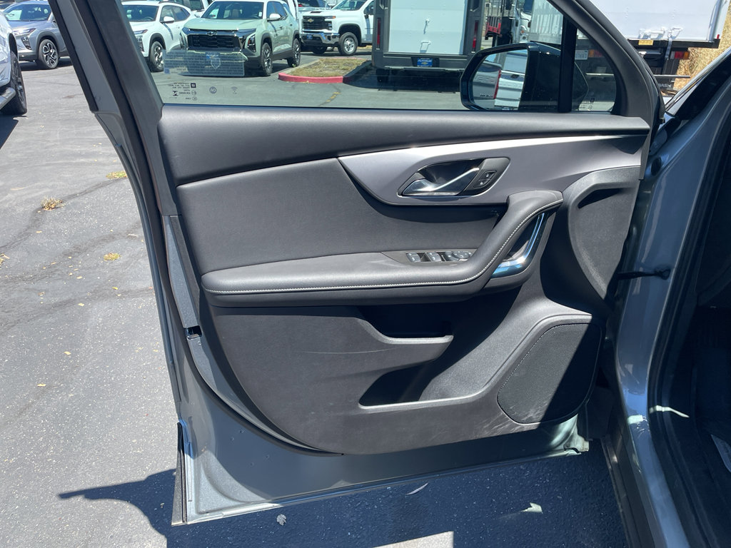 Used 2025 Chevrolet Blazer LT w/ Midnight/Sport Edition image 16