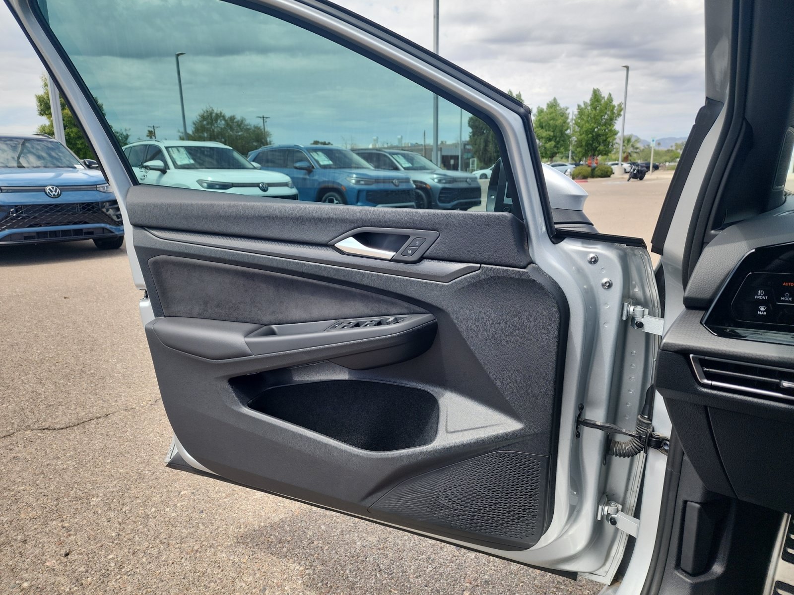 Certified 2024 Volkswagen GTI S FWD image 13