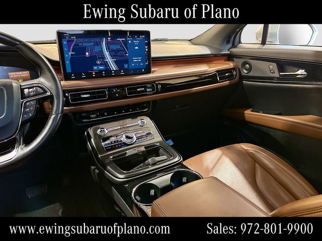 Used 2022 Lincoln Nautilus Reserve w/ Luxury Package AWD/4WD image 25