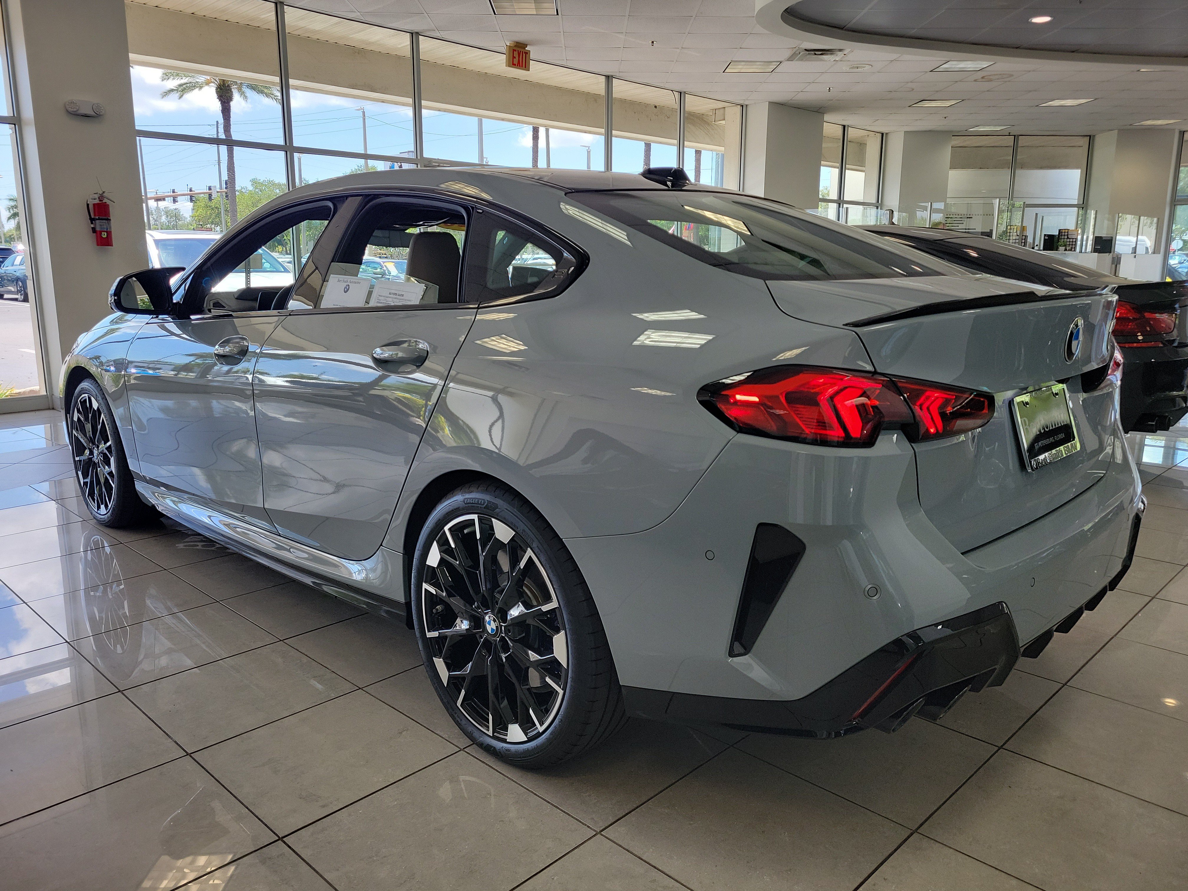 Used 2026 BMW M235i xDrive w/ Technology Package AWD/4WD image 4