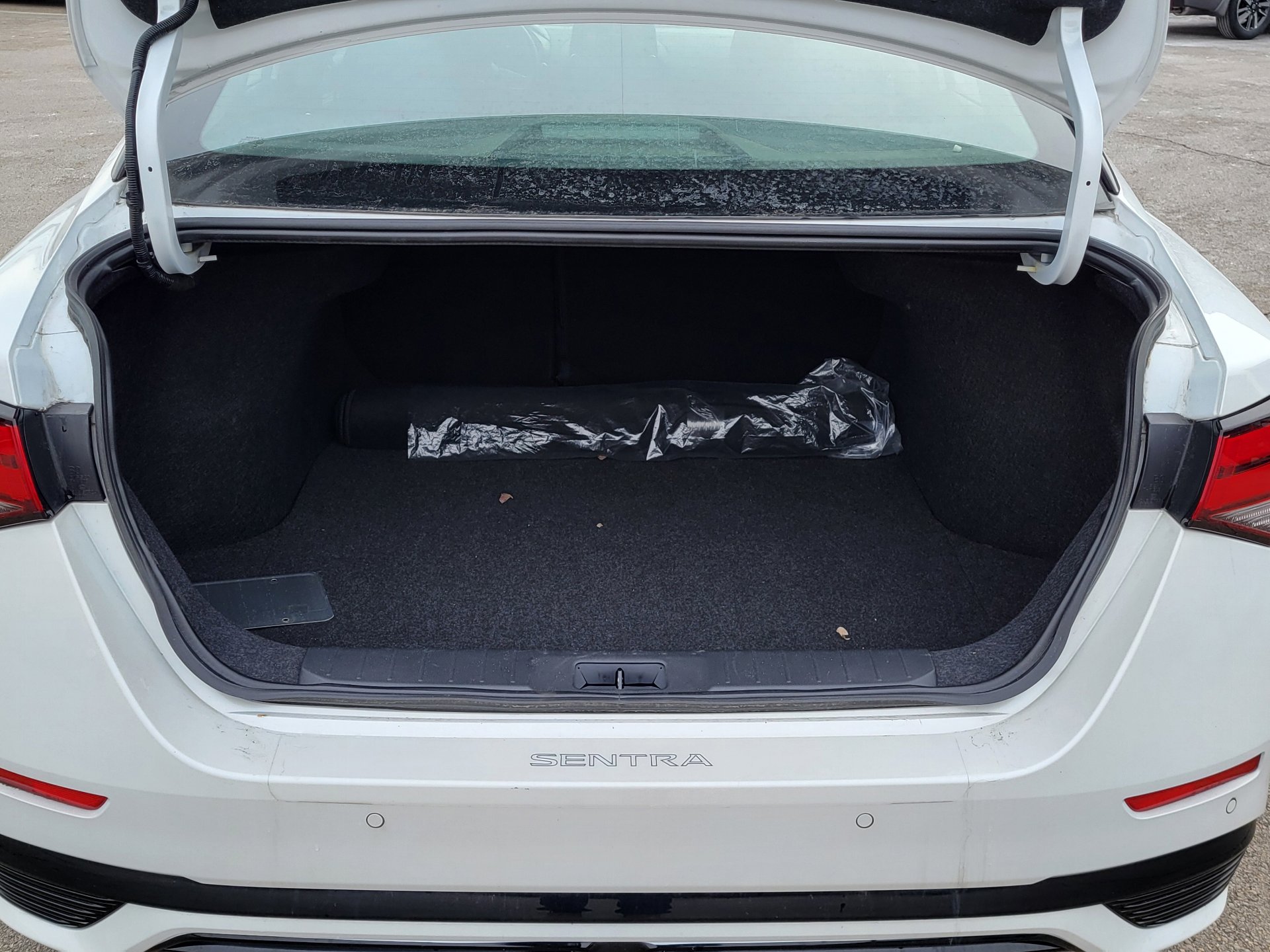 Certified 2024 Nissan Sentra SR image 8