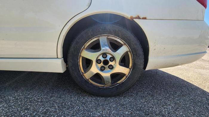 Used 2003 Saturn L-Series L200 w/ Sport Pkg FWD image 14