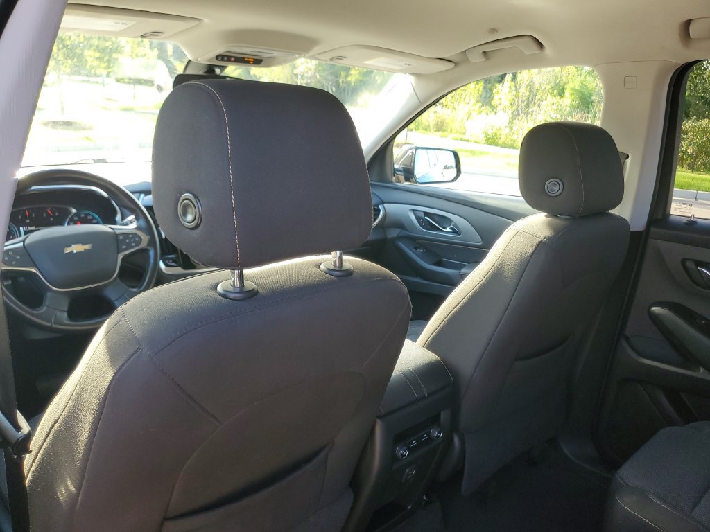 Used 2019 Chevrolet Traverse LT FWD image 27