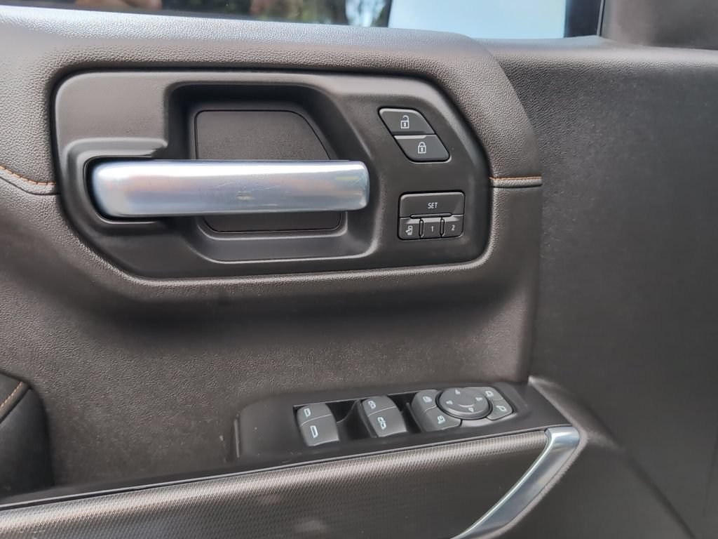 Used 2019 GMC Sierra 1500 AT4 w/ AT4 Premium Package AWD/4WD image 18