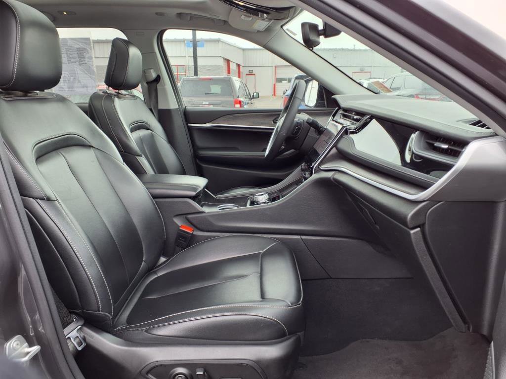 Used 2024 Jeep Grand Cherokee Limited 4xe image 41