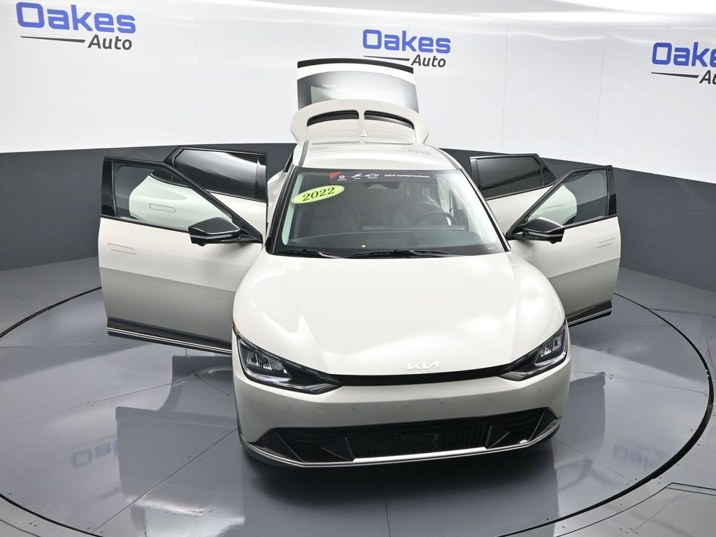 Certified 2022 Kia EV6 Wind w/ Wind Technology Package image 57