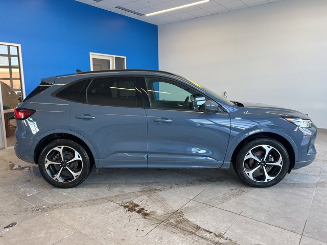 Used 2024 Ford Escape ST-Line Select w/ Tech Pack #2 image 4