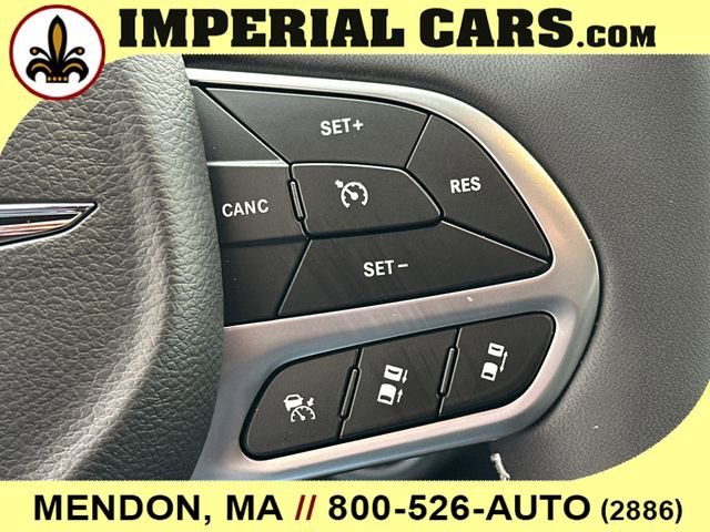 New 2026 Chrysler Pacifica Select image 26