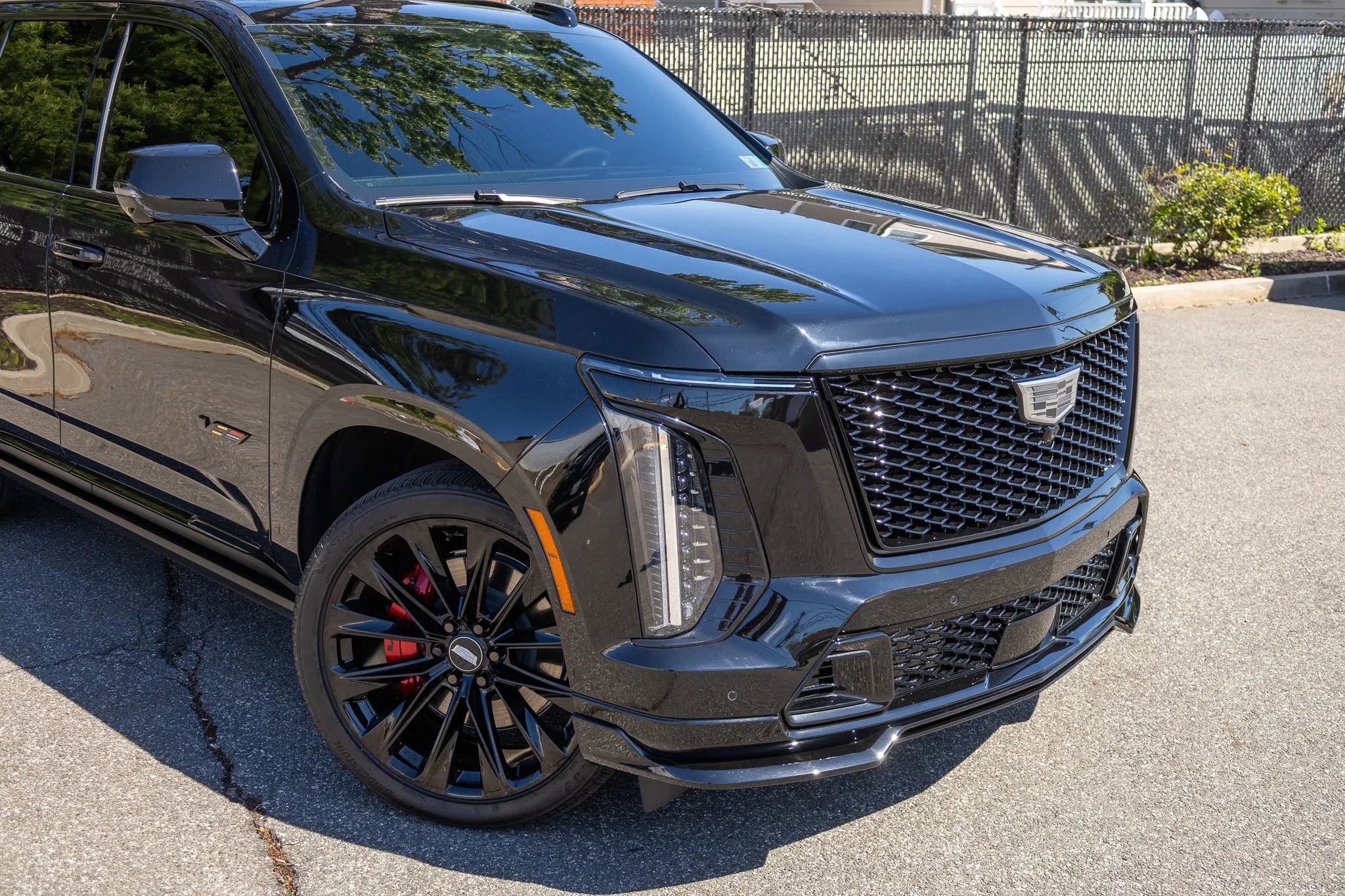 Used 2026 Cadillac Escalade V AWD/4WD image 12