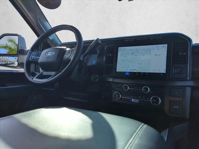 Used 2024 Ford F250 Lariat w/ Black Appearance Package image 26