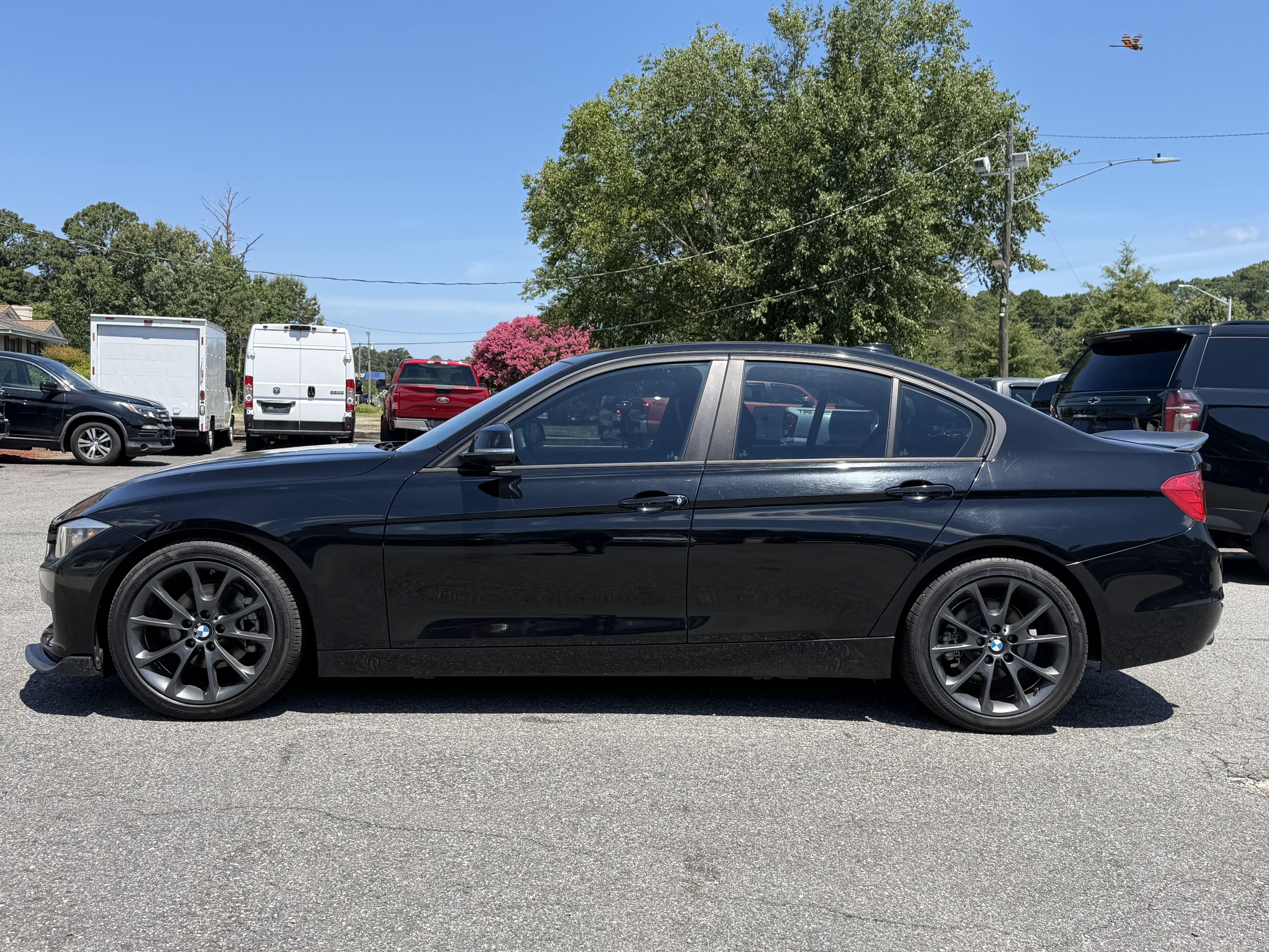 Used 2014 BMW 320i Sedan RWD image 9