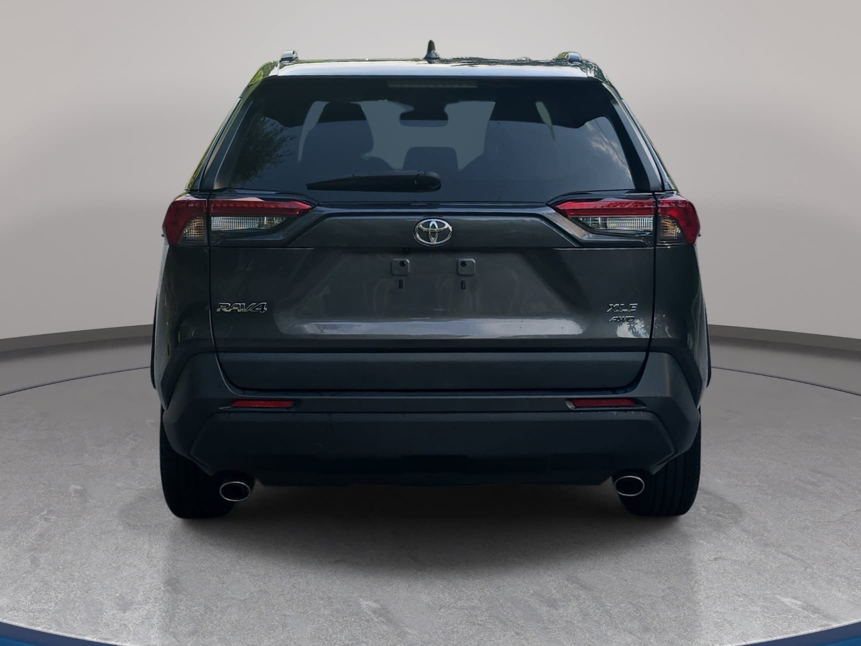 Used 2024 Toyota RAV4 XLE AWD/4WD image 6