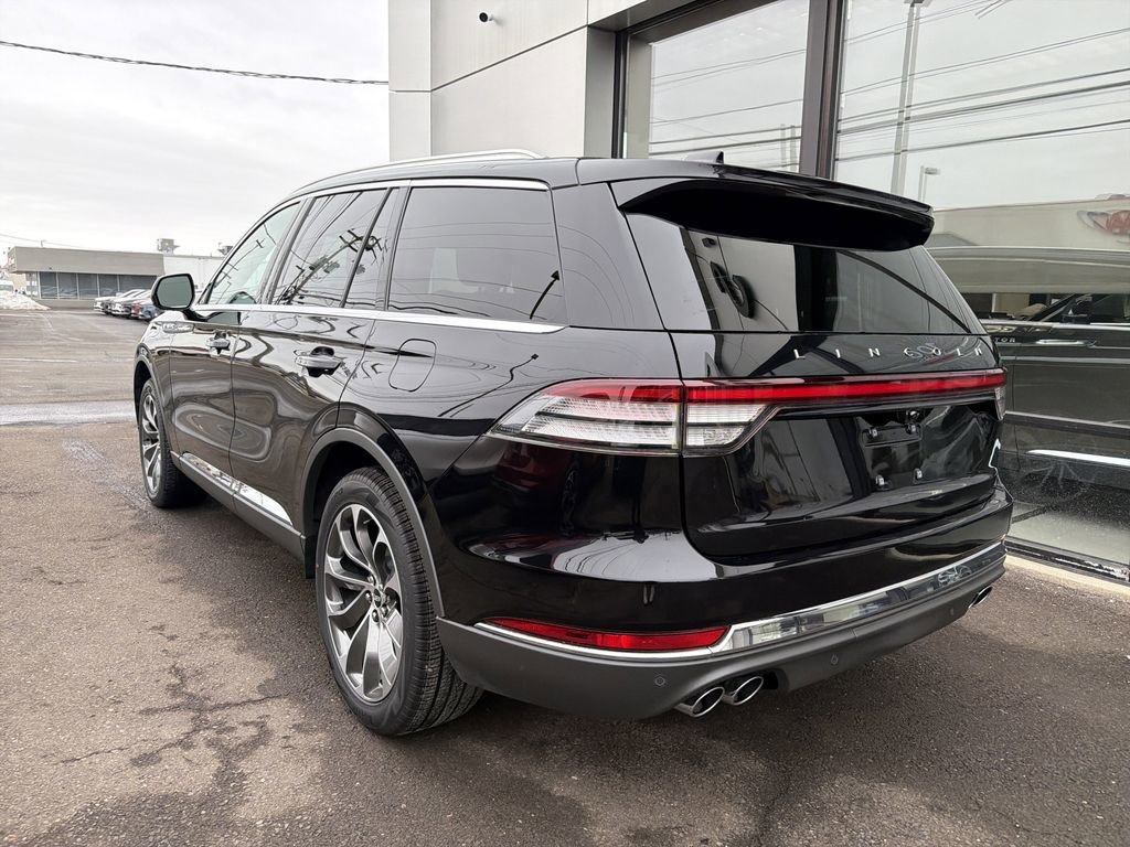 New 2026 Lincoln Aviator Reserve image 2